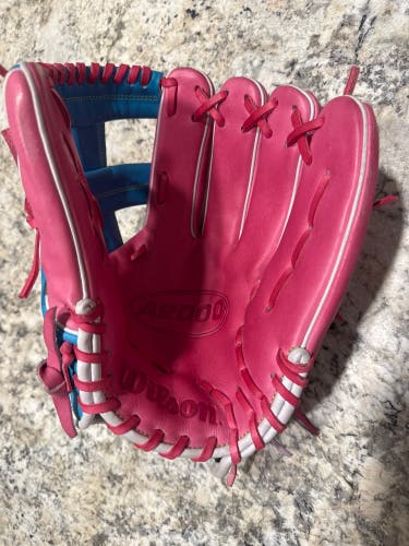 Wilson A2000 RH Infield Baseball Glove 11.75" (Used)