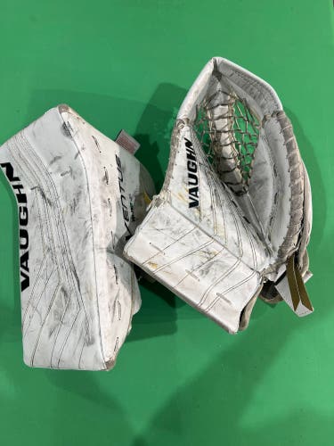 Vaughn Ventus SLR2 Goalie Glove & Blocker Set Regular | Junior