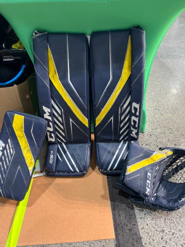 CCM Axis 1.5 Goalie Full Set Regular | 26" Junior