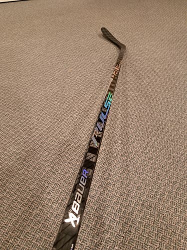 Senior Bauer Pulse Left Hand Hockey Stick P28 70 Flex (New Silver)