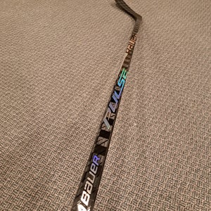 Senior Bauer Pulse Left Hand Hockey Stick P28 70 Flex (New Silver)