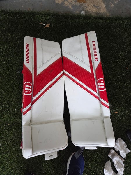 32" Warrior Ritual G6 E+ Goalie Leg Pads (Used)