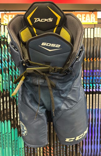 SR SM CCM Super tacks 6052 (Used) Small Navy Blue Senior Ice Hockey Pants