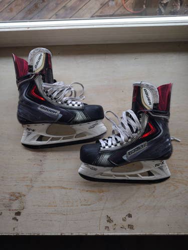 Black/Gray Bauer Vapor APX2 Hockey Skates Regular Width 7.5 (Used)