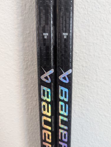 Bauer NEXUS 2NPRO XL Hockey Stick Left P92M 82 flex SENIOR D1 Pro Stock Dressed as Tracer   2 PACK
