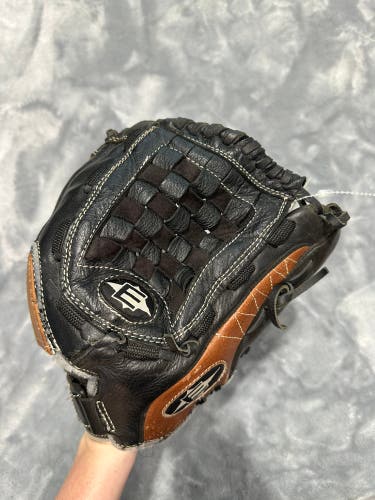 Brown Easton Typhoon RH Pitcher's Baseball Glove 12.5" (Used)