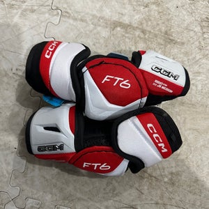 Junior Medium CCM JetSpeed FT6 Pro Elbow Pads (Used)