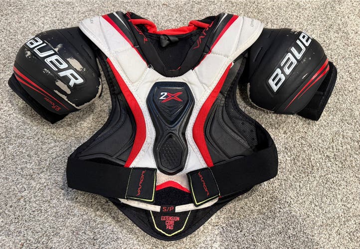 Men's Small Senior Bauer Vapor 2X Shoulder Pads (Used)