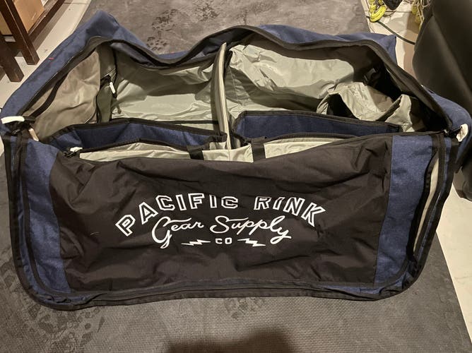 Navy Pacific Rink Bag 35"x18"x18" BLPA Used