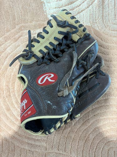 Brown Rawlings Bull Series RH Baseball Glove 11.75" (Used)