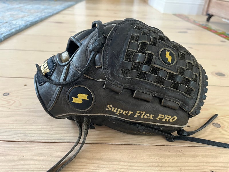 SSK Edge Super Flex Pro RH Pitcher's Baseball Glove 11.75" (Used) - Mike Mussina