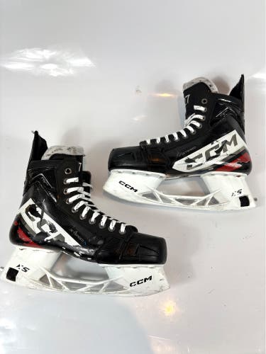 2023 CCM JetSpeed FT6 Pro Hockey Skates Regular Width Pro Stock 8 (Used)