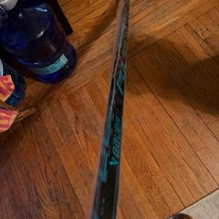 Intermediate Bauer Pulse Right Handed Hockey Stick P28 65 Flex (New)
