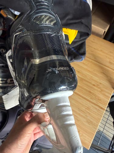 Black/Gray CCM JetSpeed FT6 Pro Hockey Skates Regular Width Pro Stock 7.5 (Used)