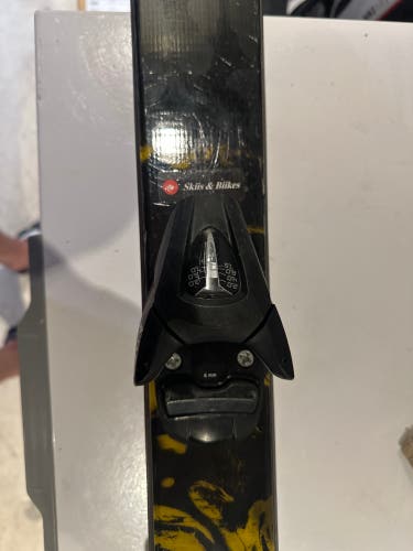 Unisex Rossignol Black Ops 90 Pro 145 cm All Mountain Skis With Bindings (Used)