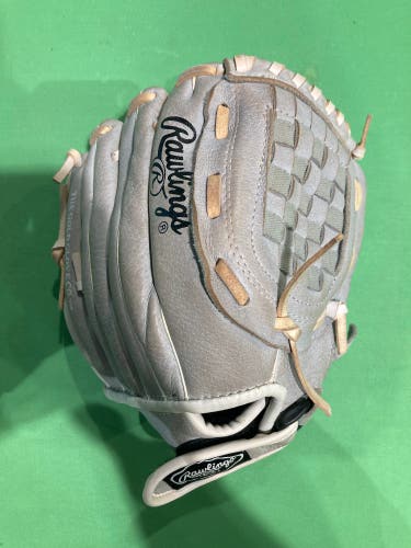 RH 10.5" Rawlings Highlight Series Infield Baseball Glove