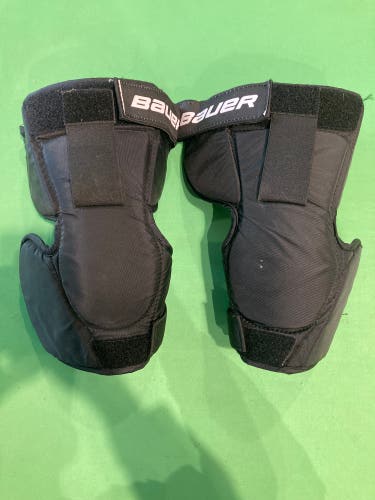 Senior Bauer Goalie Knee Pads