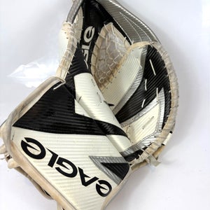 Eagle Goalie Glove Sentry Regular