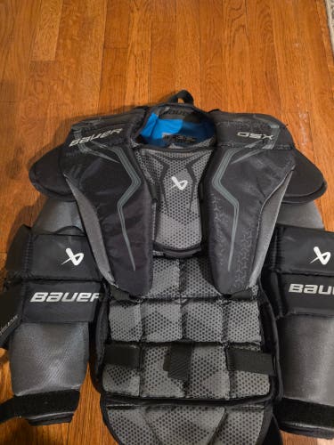 Large Bauer GSX Goalie Chest Protector (Used)
