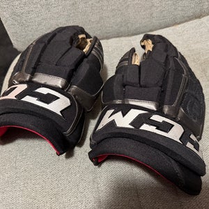 CCM U+ 12 Gloves 14" (Used)