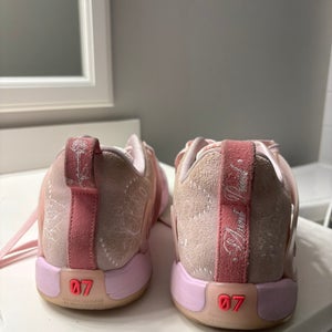 Men's Size M 10.5 (W 11.5) Nike KD 15 Shoes (Used)