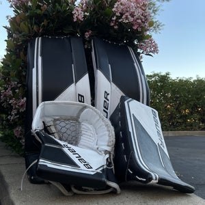 2023 Bauer Supreme M5 Pro Goalie Leg Pads, catcher, and blocker full set “intermediate”