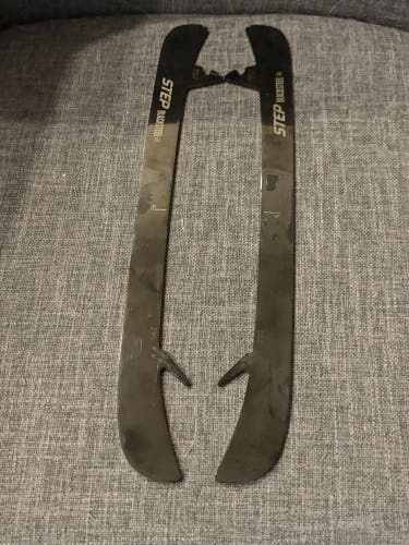 Step Steel BlackSteel Reload Pro Stock Hockey Runners Size 295 CCM