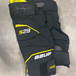 Senior Large Bauer S29 Hockey Pants (Used)