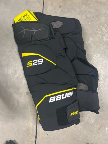 Senior Large Bauer S29 Hockey Pants (Used)