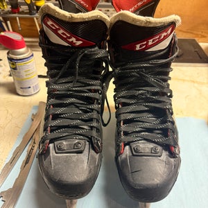 Black 2021 CCM JetSpeed FT485 Hockey Skates Regular Width 9.5 (Used)