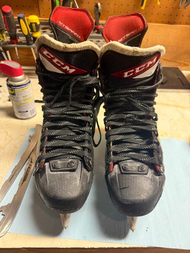 Black 2021 CCM JetSpeed FT485 Hockey Skates Regular Width 9.5 (Used)