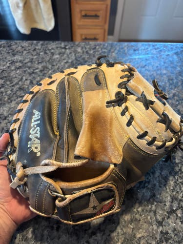 All Star CM3000SBT RH Catcher's Baseball Glove 32" (Used)