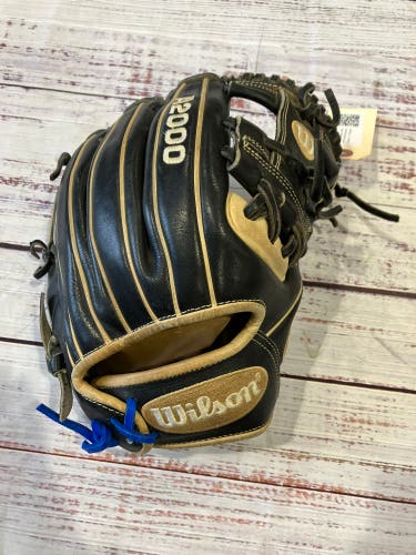Brown Wilson A2000 RH Infield Baseball Glove 11.5" (Used)