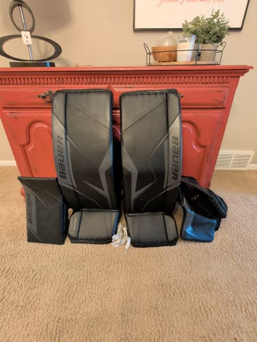 33" 2025 Bauer SV-Pro Regular Goalie Full Set (Used)