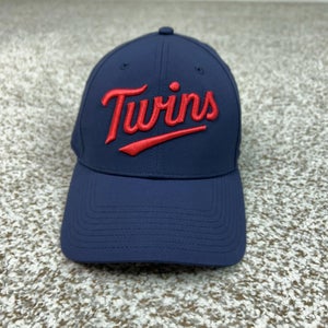 Minnesota Twins Hat Cap Flex Mens Small Blue MLB Baseball Fanatics Sports Logo