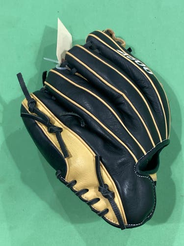 Wilson A500 RH Infield Baseball Glove 11.5" (Used)