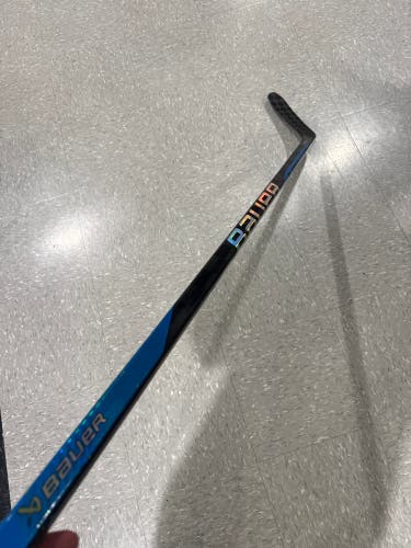 Junior Bauer Nexus Sync Hockey Stick Left Hand P28 40 Flex (Used)