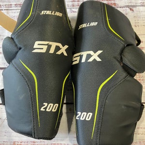 Medium Youth STX Stallion 200 Arm Pads (Used)