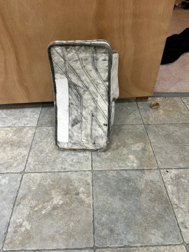 CCM Axis Regular Pro Stock (Used)