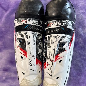 Junior CCM JetSpeed FT680 Shin Pads 12" (Used)
