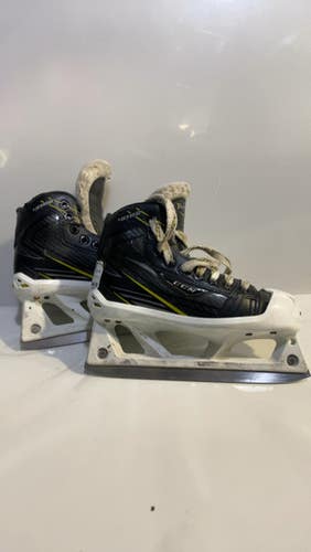 Used CCM GSKT CCM 4092 JR 1.5 Junior Goalie Skate Junior 01.5 11615-S000271185