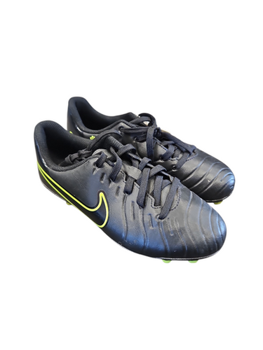 Used Nike Soccer Cleats Black Junior 02.5 11850-S000023428
