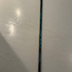 Intermediate Bauer Pulse Right Handed Hockey Stick P28 55 Flex (Used)