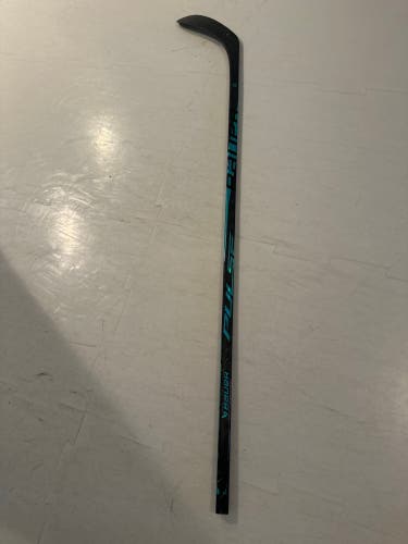 Intermediate Bauer Pulse Right Handed Hockey Stick P28 55 Flex (Used)