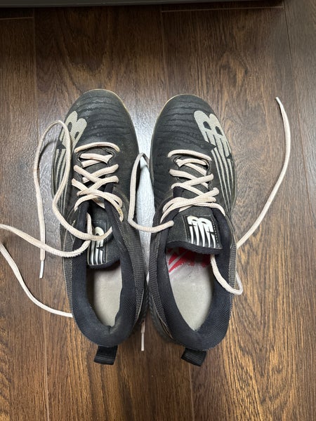 Black Men's Size M 7.0 (W 8.0) New Balance Low Top (Used)