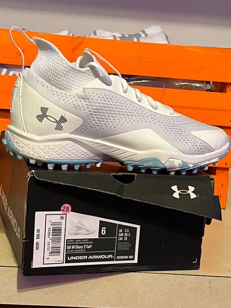 White Women's Size M 5.0 (W 6.0) Under Armour Spotlight Turf Shoes (New)