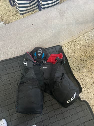 Men's Senior Medium CCM JetSpeed FT6 Pro Hockey Pants (Used)