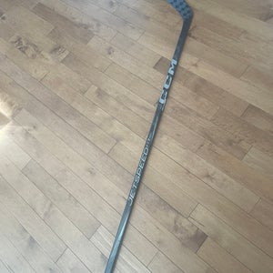 Intermediate CCM JetSpeed FT7 Pro Left Hand Hockey Stick 65 Flex Pro Stock (New)