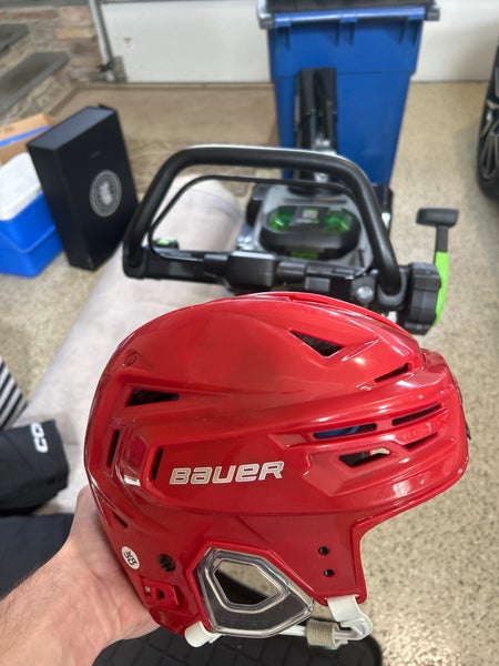 Medium Bauer Re-Akt 150 Helmet (Used)