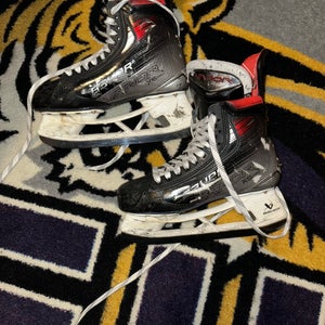 2023 Bauer Vapor X5 Pro Hockey Skates 8 (Used)